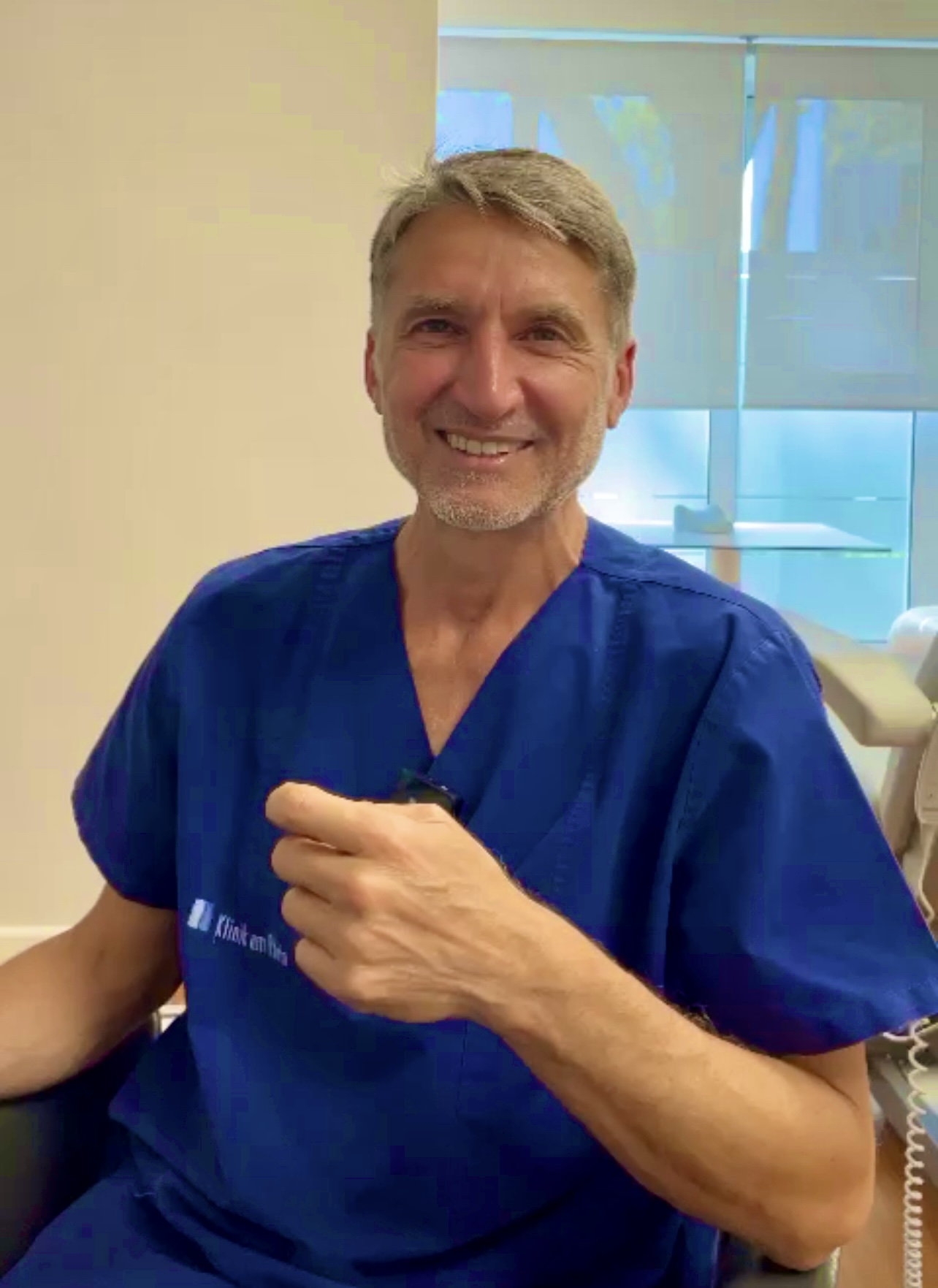 Lidstraffung Ohne OP Dr Med Edouard Manassa